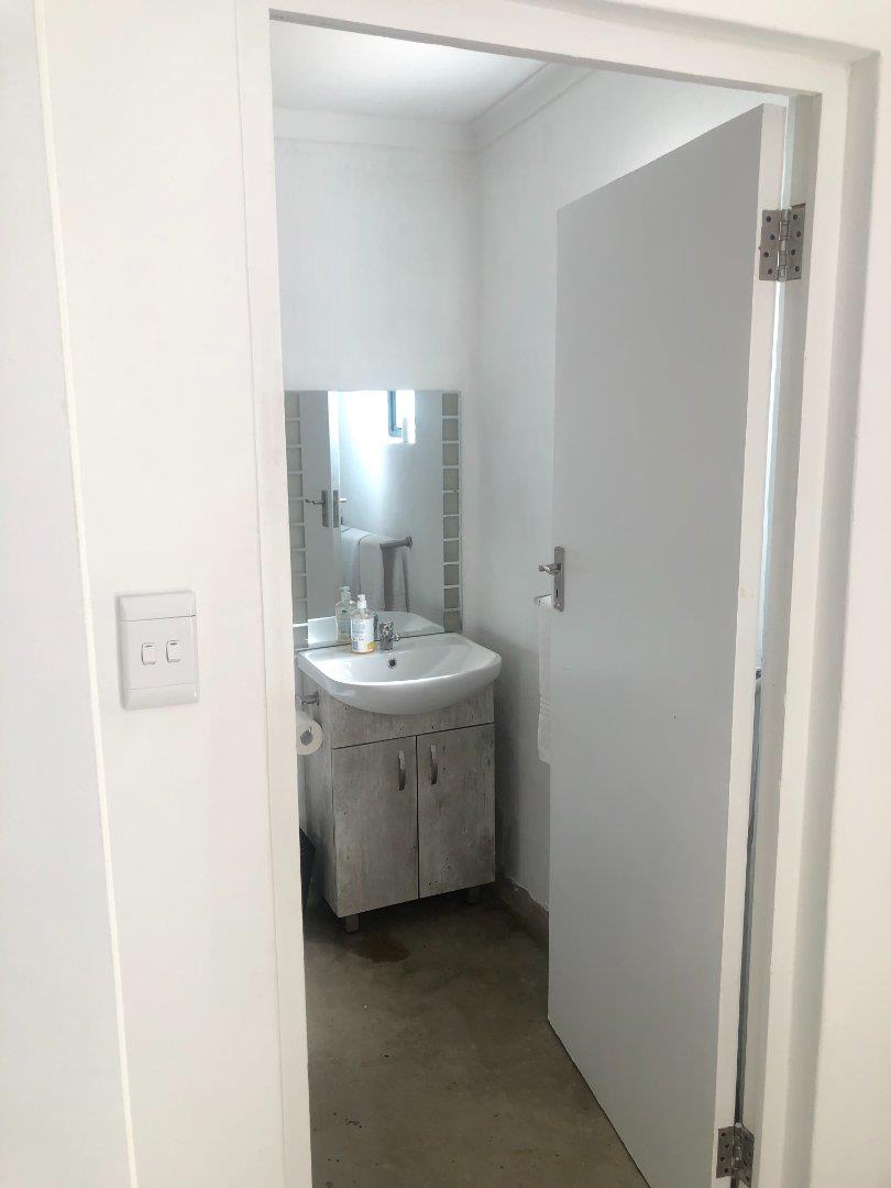 6 Bedroom Property for Sale in Westcliff Western Cape